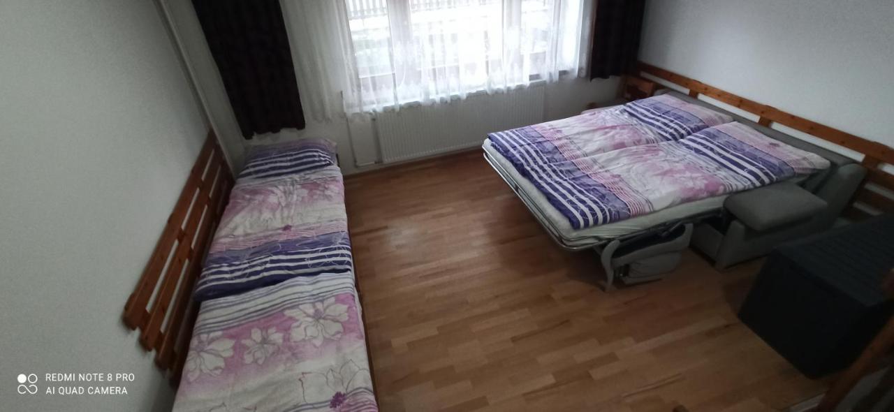 Privat L&L Apartamento Nová Lesná Exterior foto