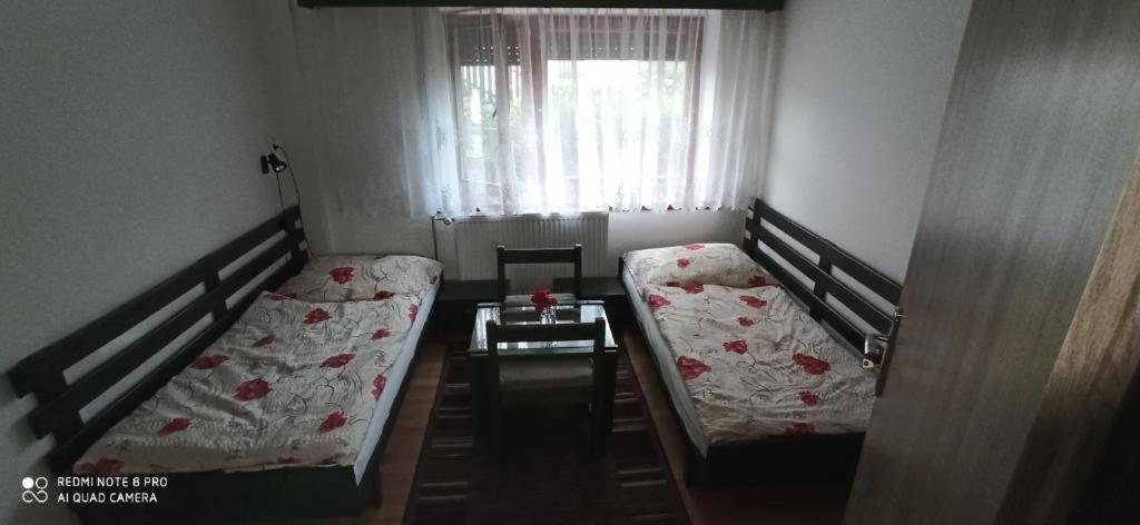 Privat L&L Apartamento Nová Lesná Exterior foto