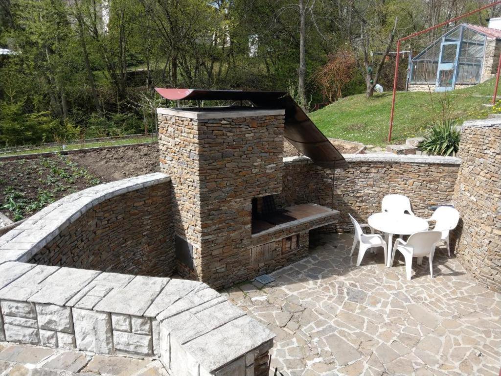 Privat L&L Apartamento Nová Lesná Exterior foto